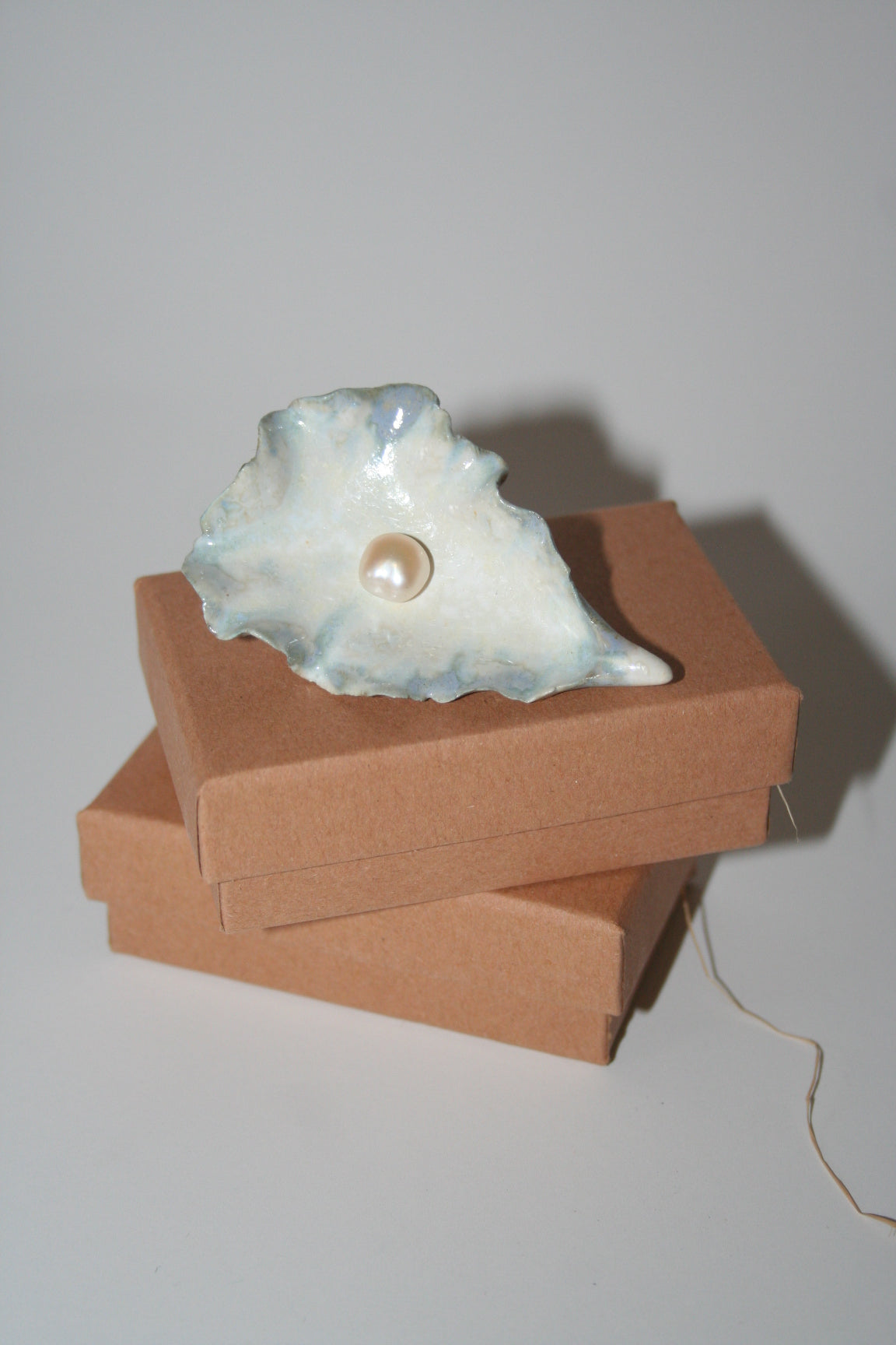 Oyster Brooch - Pearl Clip