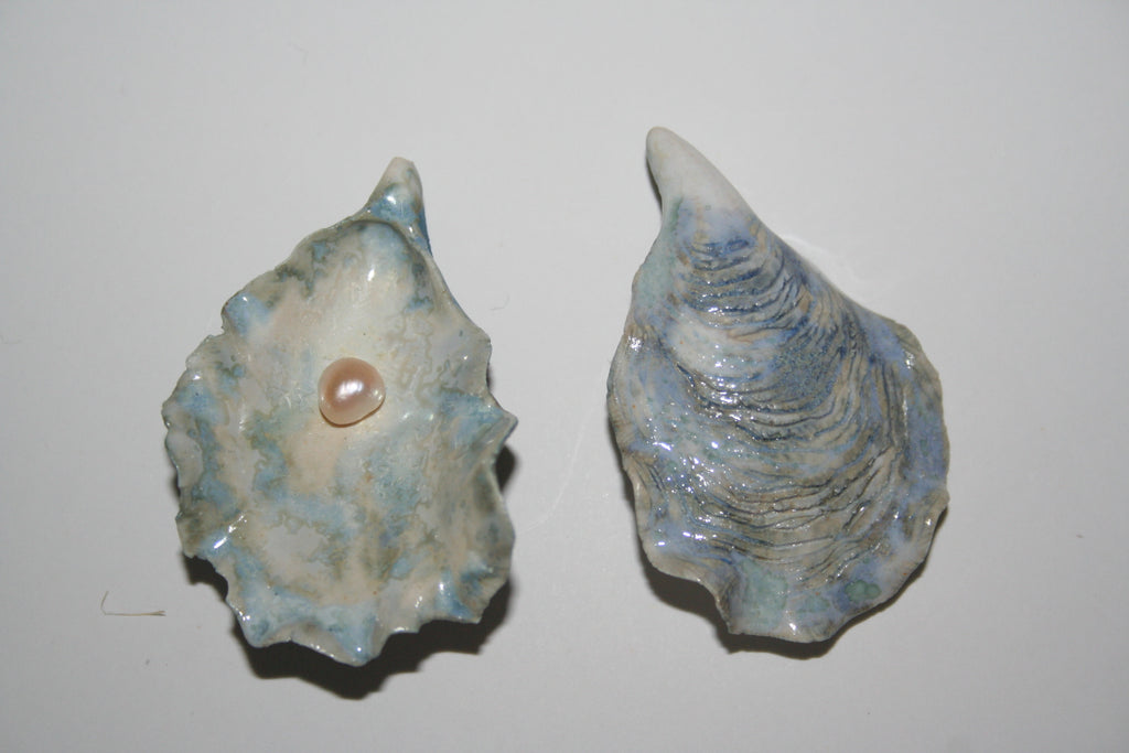 Oyster Brooch - Shell Pin
