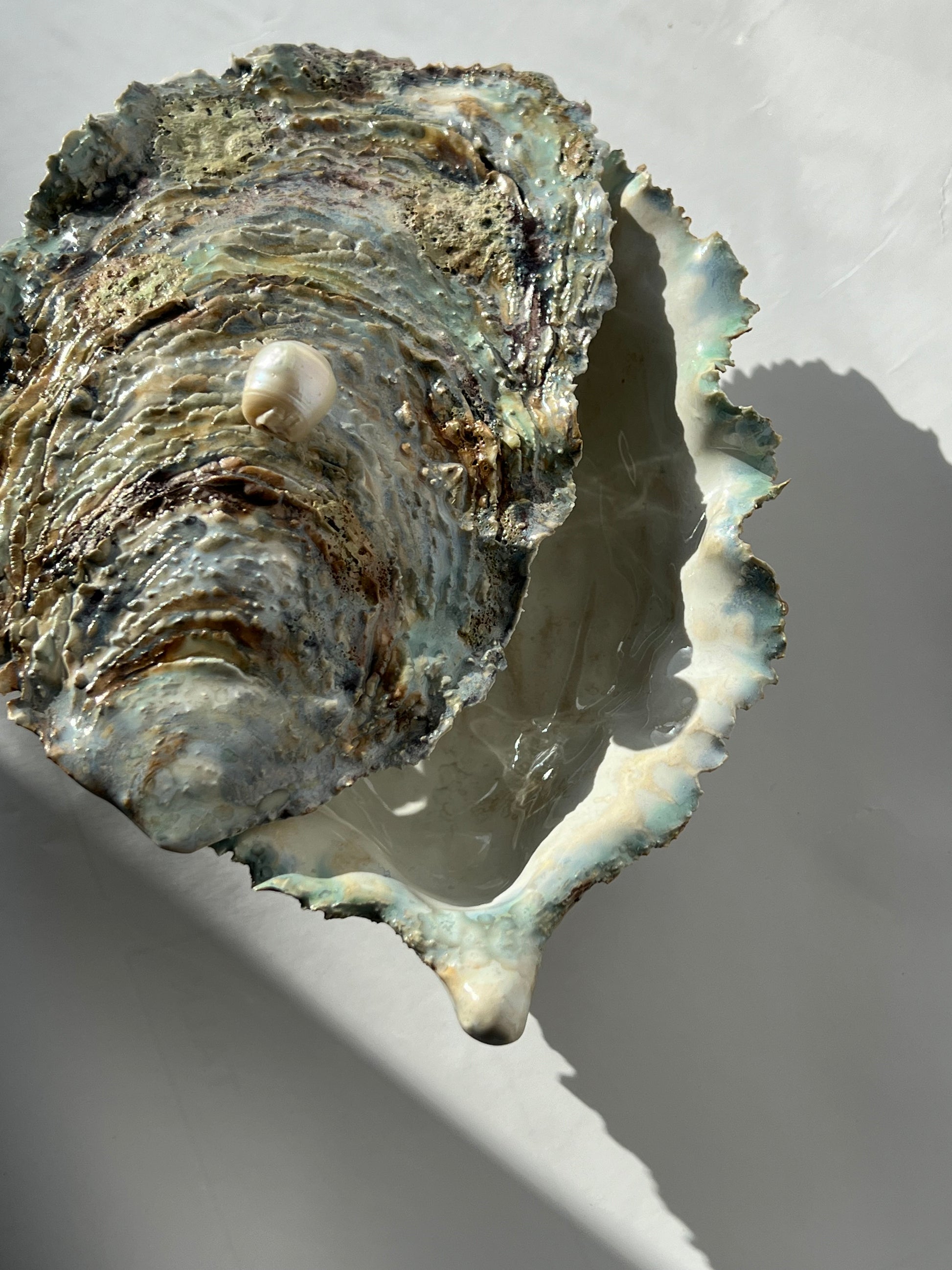 Oyster Chest